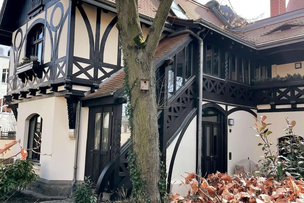 Verwunsches Haus Mit Parkplatz In Bester Lage Маркклеберг Екстер'єр фото
